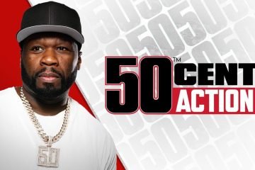 50 Cent wearing gold chain