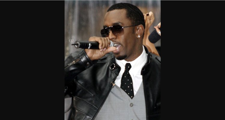 Diddy singing with mic